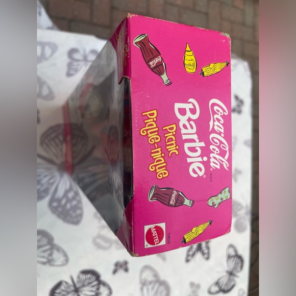 Vintage Coca-Cola Picnic Barbie Doll - Picture 5 of 11